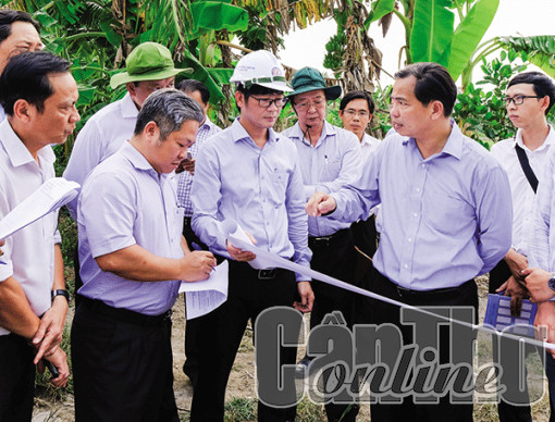 Bí thư Thành ủy kiểm tra dự án đường Vành đai phía Tây