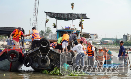 Thực hiện nhiệm vụ trọng tâm bảo tồn và phát triển Chợ nổi Cái Răng năm 2023