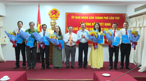 Trao quyết định điều động, bổ nhiệm 7 cán bộ lãnh đạo sở, ngành thành phố
