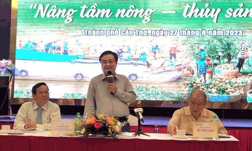 Thay đổi tư duy ngắn hạn “thuận mua vừa bán” sang tư duy đi đường dài