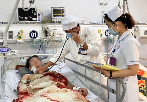 Cứu kịp nam thanh niên bị thủng tim