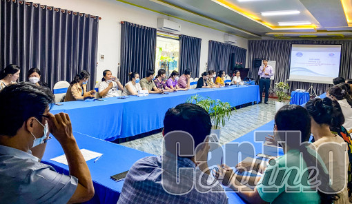 Tập huấn về điều trị HIV/AIDS