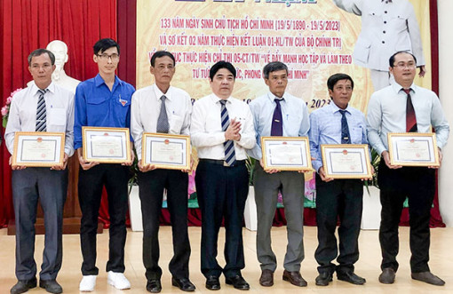 Long trọng tổ chức Lễ kỷ niệm 133 năm Ngày sinh Chủ tịch Hồ Chí Minh