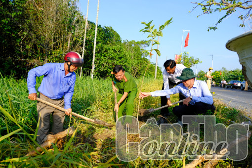 Trồng cây xanh - vun trồng tương lai
