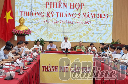 Tháo gỡ khó khăn, thúc đẩy kinh tế - xã hội thành phố phát triển