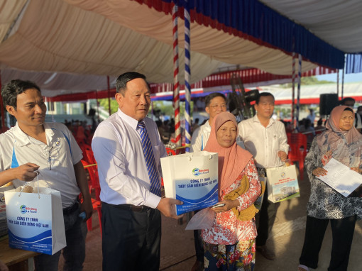 Hành trình của tình hữu nghị