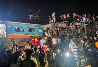 Tai nạn đường sắt thảm khốc ở Ấn Độ