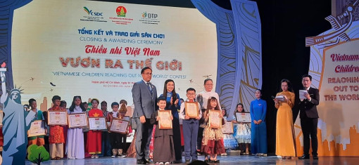 Nhóm học sinh Cần Thơ đạt giải Nhì cuộc thi “Thiếu nhi Việt Nam - Vươn ra thế giới”