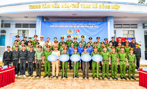 Ra quân Chiến dịch “Hành quân xanh” tại huyện Cờ Đỏ