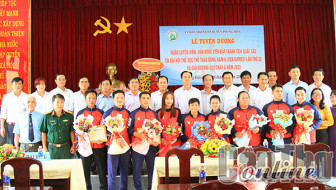 Phong Điền khen thưởng HLV, VĐV đạt huy chương SEA Games 32