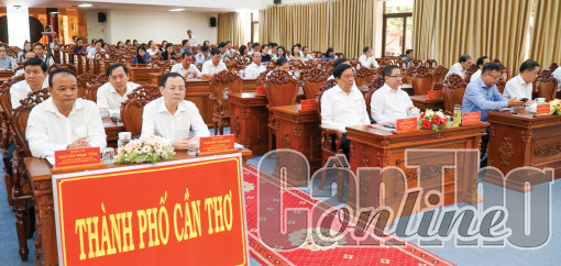 Đưa việc học tập và làm theo Bác thực sự thấm sâu vào đời sống xã hội, trở thành cách làm mẫu mực của cán bộ, đảng viên và người dân