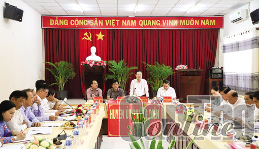 Lãnh đạo thành phố làm việc với Ban Thường vụ Huyện ủy Phong Ðiền