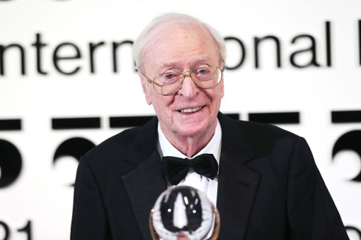 Diễn viên Michael Caine ra mắt tiểu thuyết đầu tay “Deadly Game”