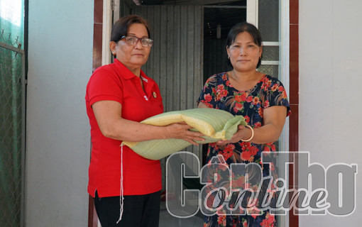 Hết lòng vì người nghèo