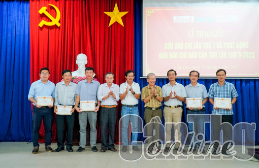 Báo Cần Thơ họp mặt kỷ niệm 98 năm Ngày Báo chí cách mạng Việt Nam (21-6)