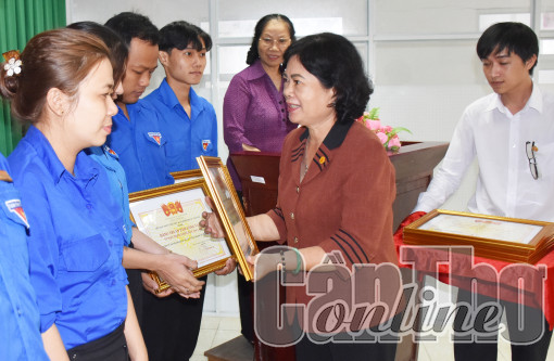 Phối hợp chăm sóc nạn nhân chất độc da cam