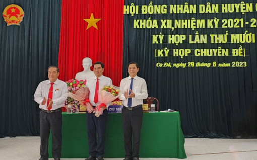 Ông Lê Chí Phương được bầu giữ chức vụ Phó Chủ tịch UBND huyện Cờ Đỏ