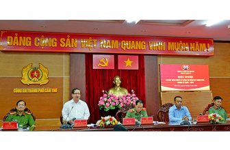 Tập trung xây dựng lực lượng công an thành phố thật sự trong sạch, vững mạnh, chính quy, tinh nhuệ, hiện đại Tập trung xây dựng lực lượng công an thành phố thật sự trong sạch, vững mạnh, chính quy, tinh nhuệ, hiện đại