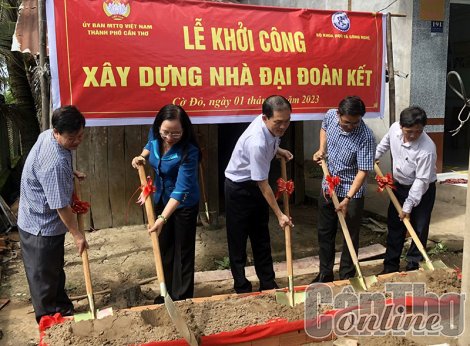 Xây dựng 40 căn nhà tặng hộ nghèo, khó khăn về nhà ở