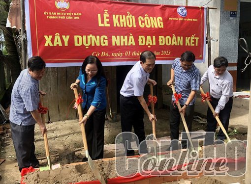 Xây dựng 40 căn nhà tặng hộ nghèo, khó khăn về nhà ở