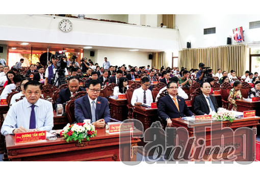 Kỳ họp thứ 11 HÐND thành phố quyết nghị nhiều vấn đề quan trọng