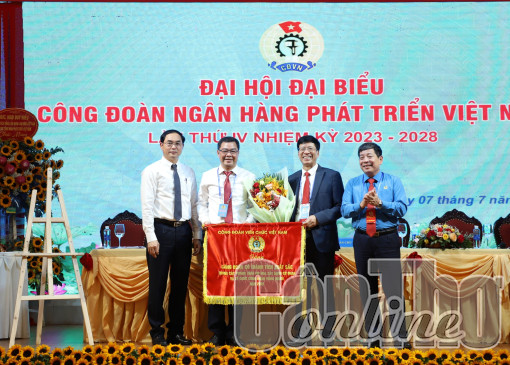 Quan tâm tổ chức các phong trào thi đua, xây dựng tổ chức Công đoàn vững mạnh