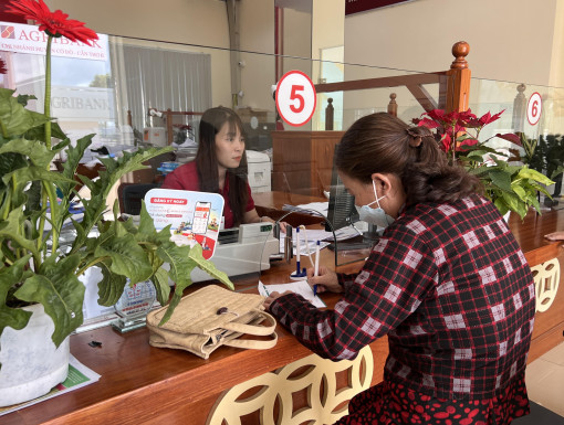 Hướng tín dụng vào sản xuất, kinh doanh và các lĩnh vực ưu tiên