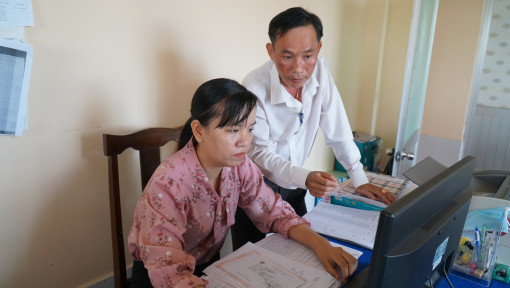 Xây dựng đội ngũ cán bộ có đủ phẩm chất, năng lực, ngang tầm nhiệm vụ