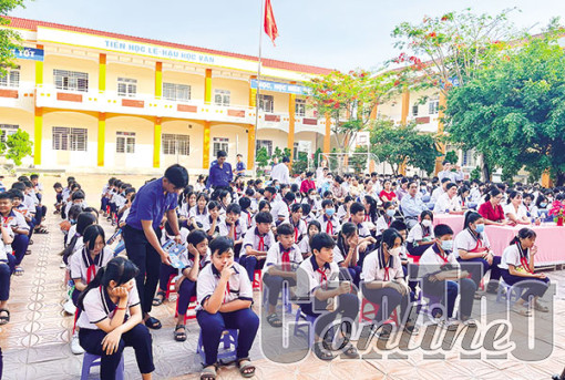 Trợ giúp pháp lý cho trẻ em