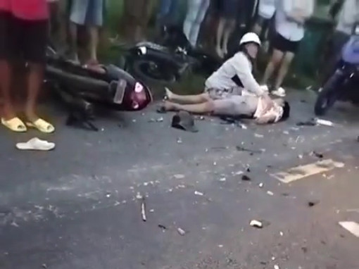 Cà Mau: Hai xe máy đối đầu, 1 người chết, 3 người bị thương