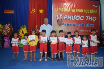 Ra mắt và trao học bổng Lê Phước Thọ