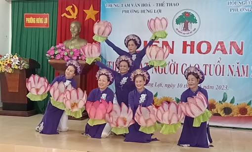 Quan tâm chăm sóc người cao tuổi