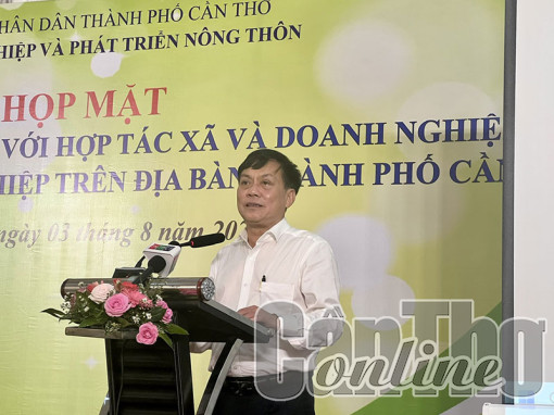 Họp mặt lãnh đạo UBND thành phố với hợp tác xã và doanh nghiệp lĩnh vực nông nghiệp