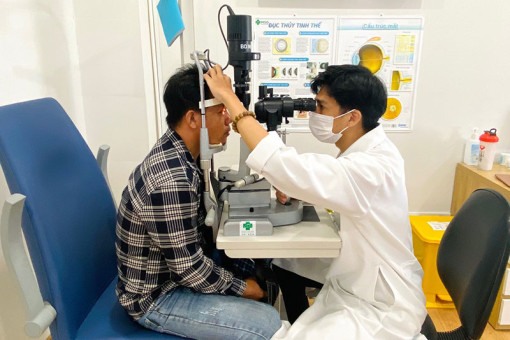 Lạm dụng thuốc nhỏ mắt, hại mắt