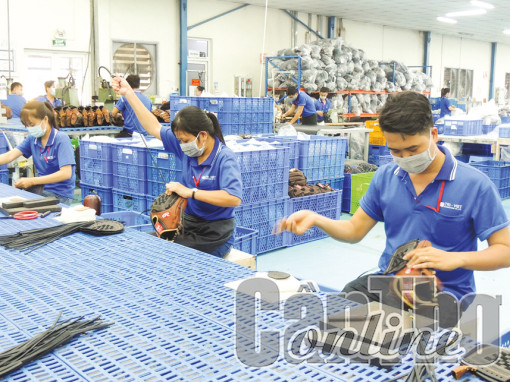 Ảnh hưởng khó khăn chung, IIP cả nước giảm 0,7%