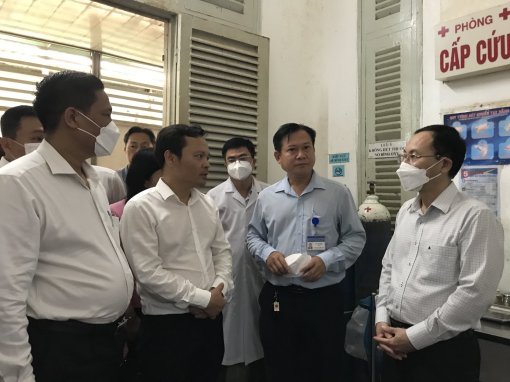 Bí thư Thành ủy Cần Thơ giao ngành y tế 3 đề án mới 