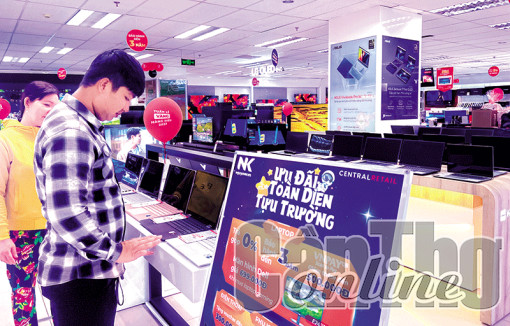 Trang bị laptop cho sinh viên mùa tựu trường