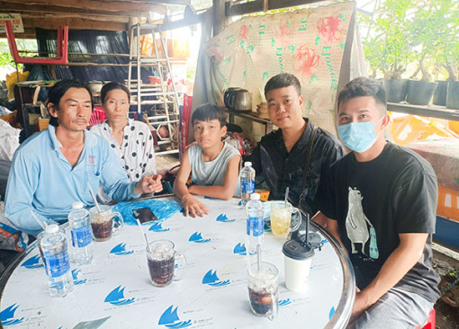 Tình thương lan tỏa từ không gian mạng