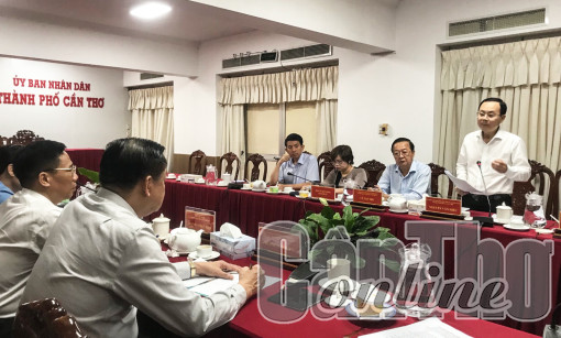 Tập trung, quyết liệt tháo gỡ khó khăn của ngành Y tế