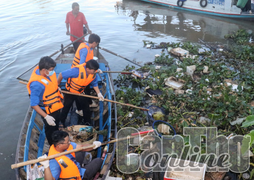 Xung kích, tình nguyện bảo vệ môi trường