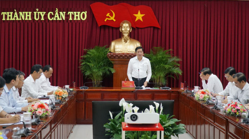 Họp Ban Tổ chức Giải báo chí về xây dựng Ðảng (Giải Búa liềm vàng) TP Cần Thơ năm 2023