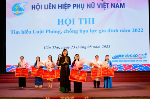 Ðơn vị TP Cần Thơ giành giải Nhất Hội thi tìm hiểu kiến thức Luật Phòng, chống bạo lực gia đình năm 2022