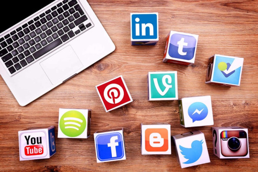 Bài 1: Ranh giới tốt - xấu, đúng - sai lu mờ trên không gian mạng