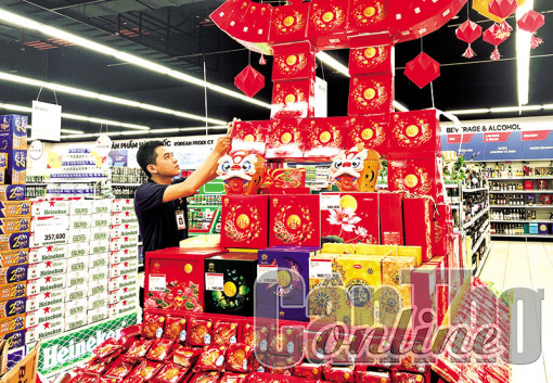 Chọn bánh cho mùa Tết đoàn viên