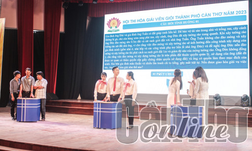 Đưa pháp luật vào thực tiễn đời sống