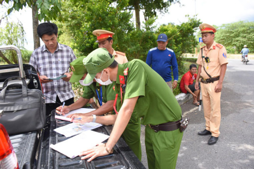 Thực hiện chuyên đề xử lý phương tiện đậu, đỗ trái quy định