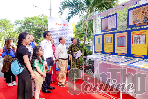 “Biển đảo Việt Nam - Ðẹp và thanh bình”