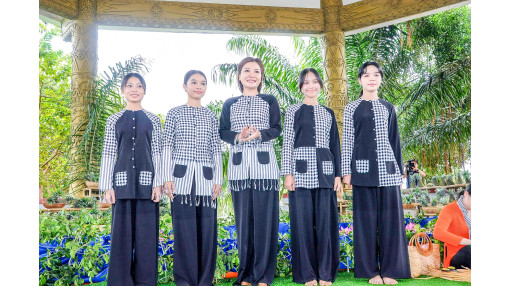Áo bà ba thướt tha miền Hậu Giang