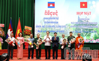 Góp phần tăng cường tình đoàn kết hữu nghị Việt Nam - Campuchia