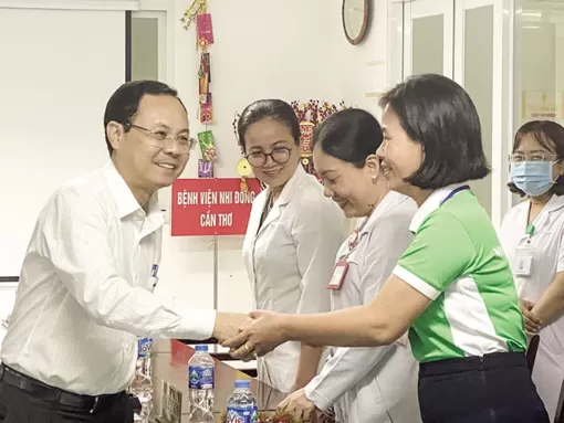 Khẩn trương tháo gỡ những khó khăn, vướng mắc trong lĩnh vực y tế